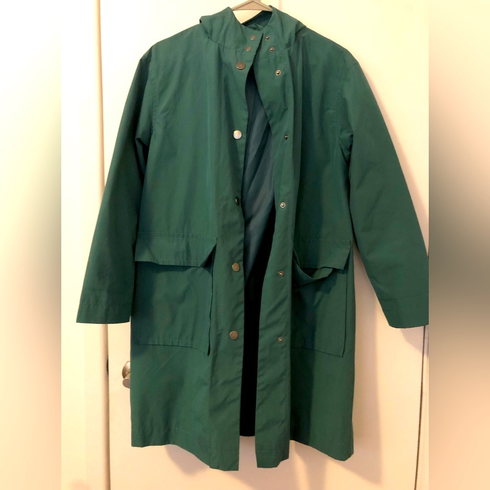 A New Day Women’s rain coat. XS. Green. In very good condition.